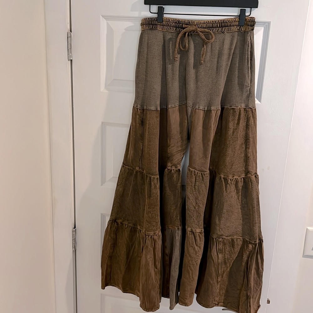 Gorgeous Cotton & Waffle Knit Patched Brown Wide Pants with Drawstring W… - Picture 6 of 10